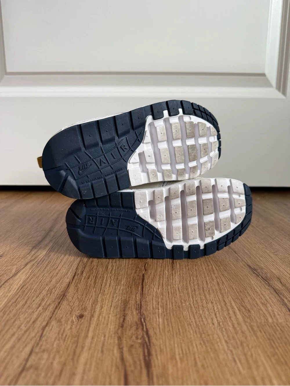 NIKE • size 11c • Kid’s Air Max 1 EasyOn White Bronzine Navy Orewood Brown